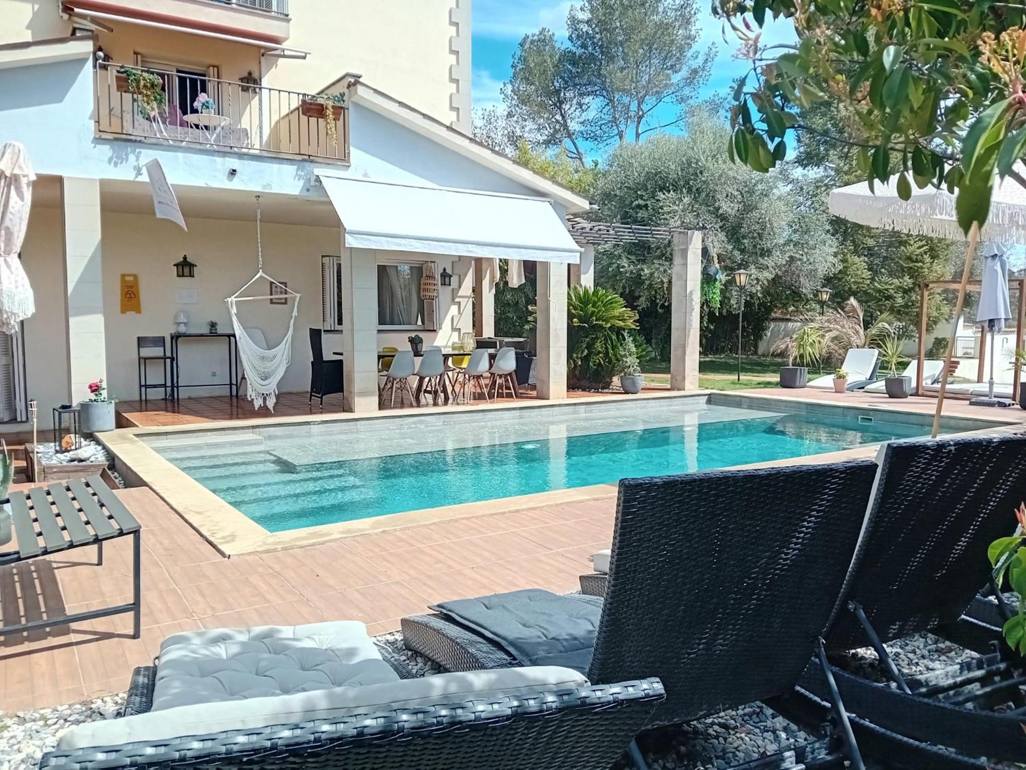 Les Canyes Cottage, Private Villa Resort Piera Exterior foto